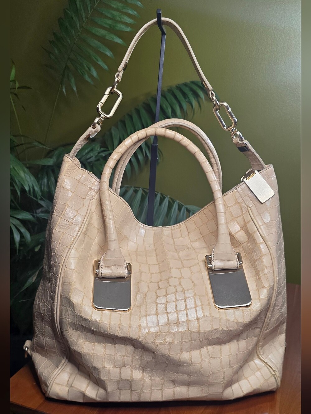Banana Republic Crocodile Croc Embossed Large Leather Cream Tote Satchel Bag